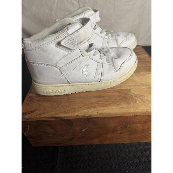 Cozy White SHAQ Boys' Sneakers - Perfect for Active Spring Adventures! - Picture 1 of 5